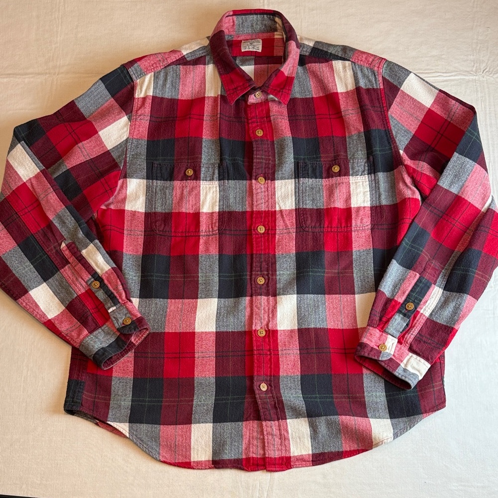 J. Crew Men's Red Gray Flannel Plaid Long Sleeve Button Down Shirt Size XL